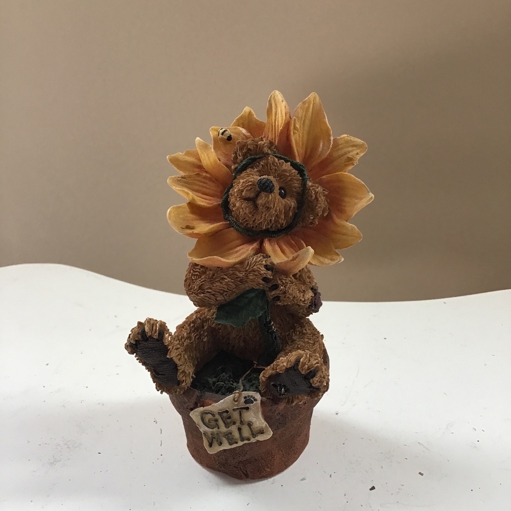 Vintage Boyd’s Bear Sunflower / Get Well Figurine